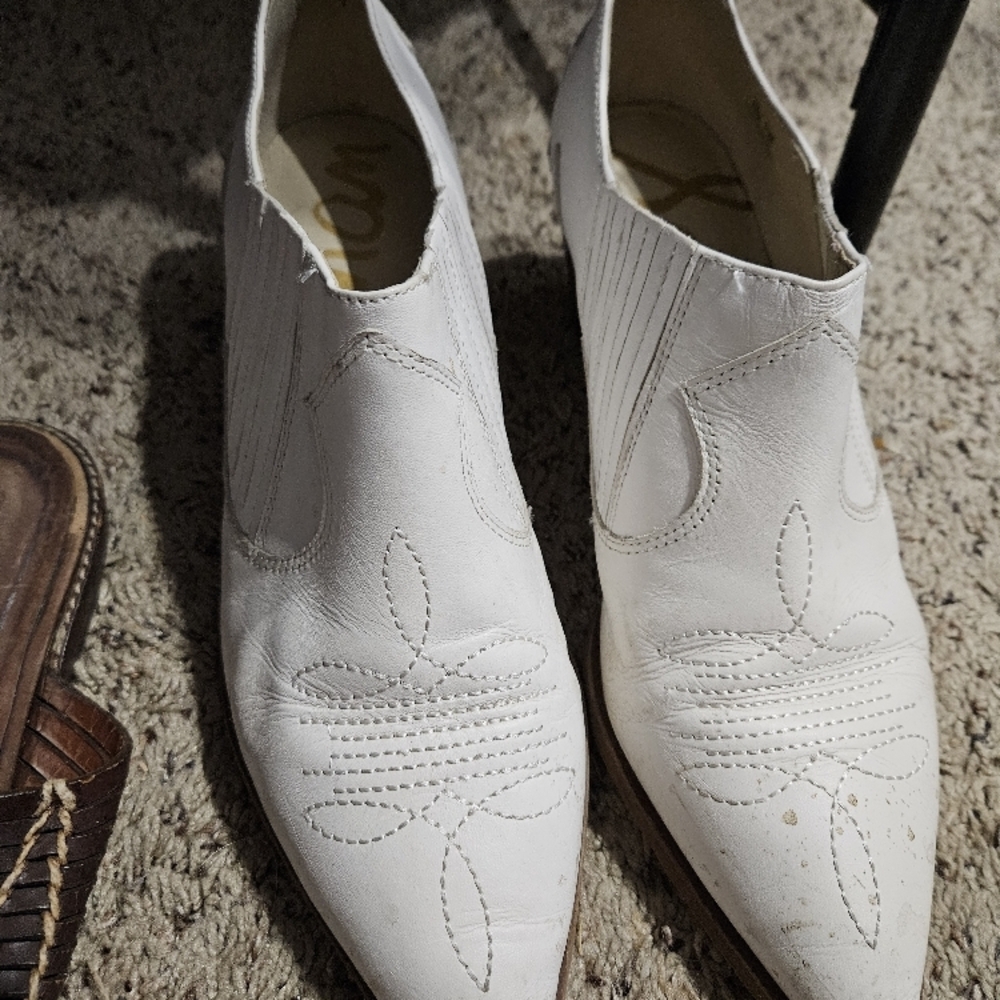 Sam Edelman White Embroidered Western Boots